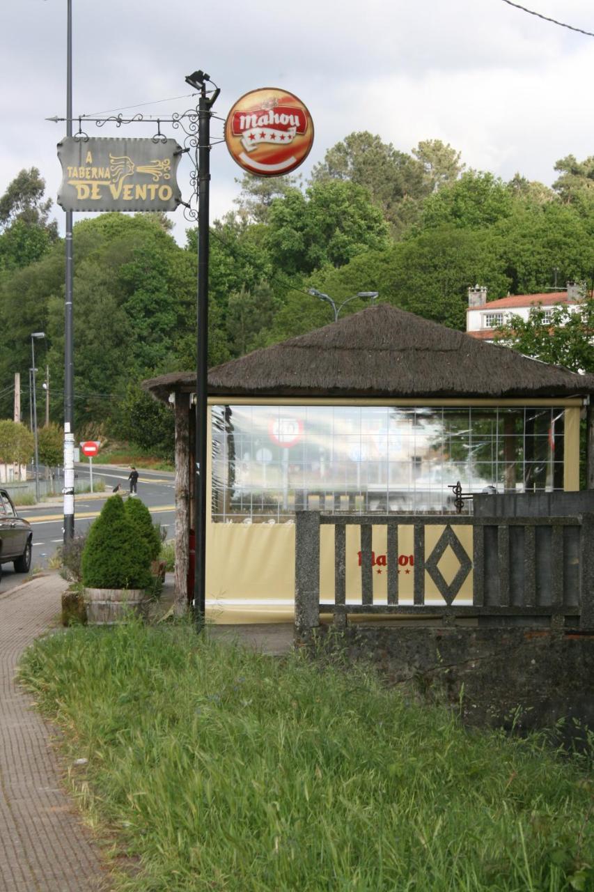 A Taberna De Vento Hotel Lalin Exterior photo
