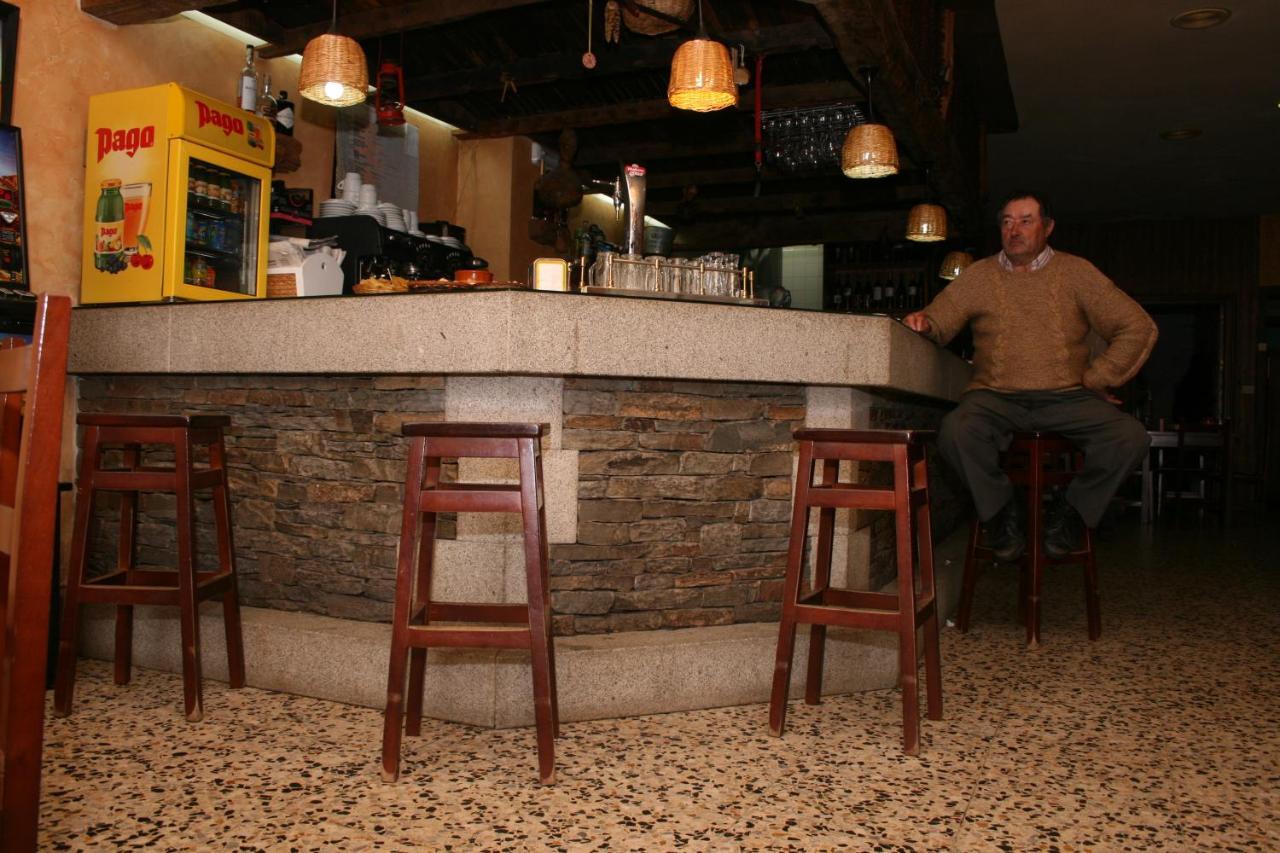 A Taberna De Vento Hotel Lalin Exterior photo